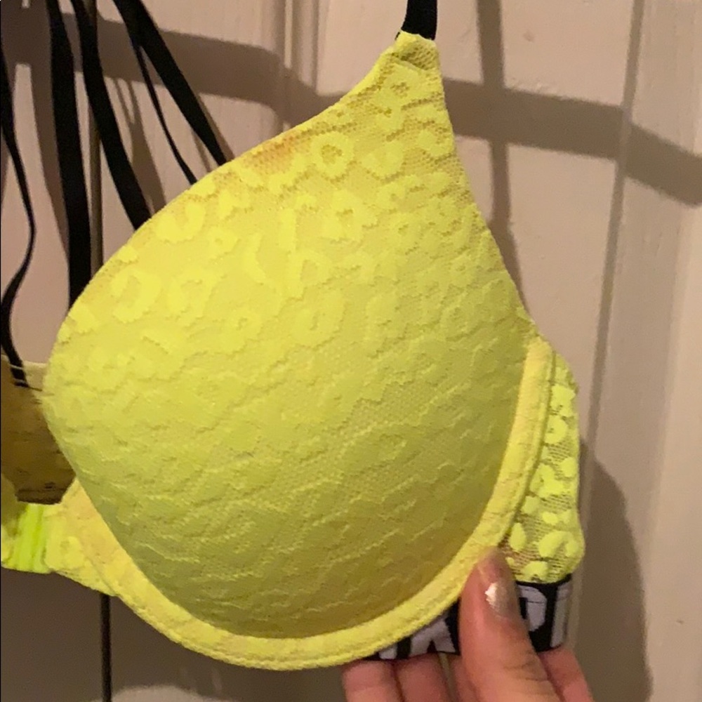 Victoria’s Secret Racerback - Picture 7 of 8